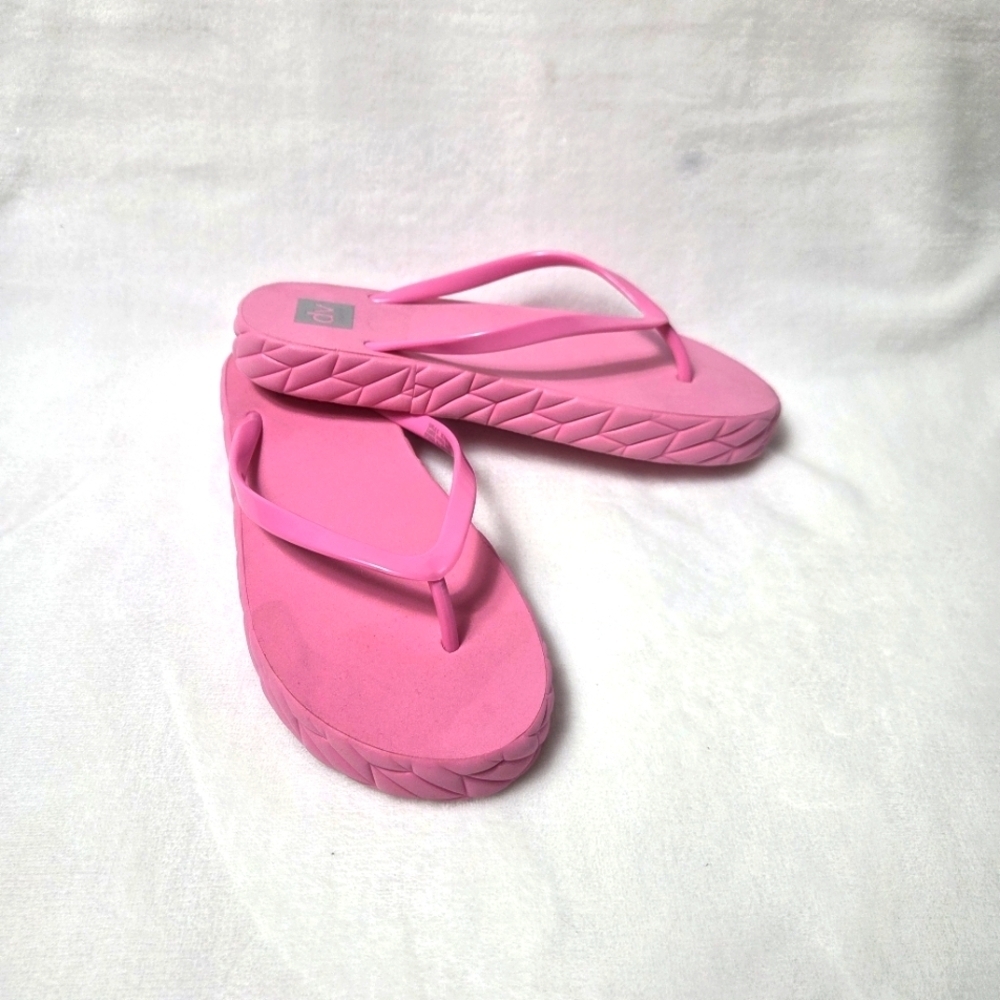 Dv By Dolce Vita Zibbie Pink Flip Flops Girls